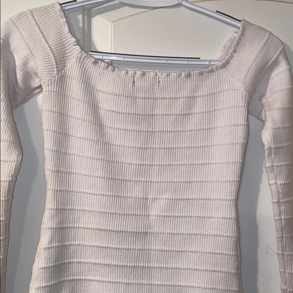 White String Top - Picture 6 of 7
